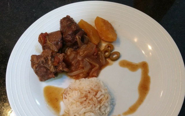 Músculo ao molho de cerveja preta