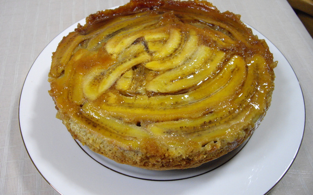 Torta de bananas com amendoim