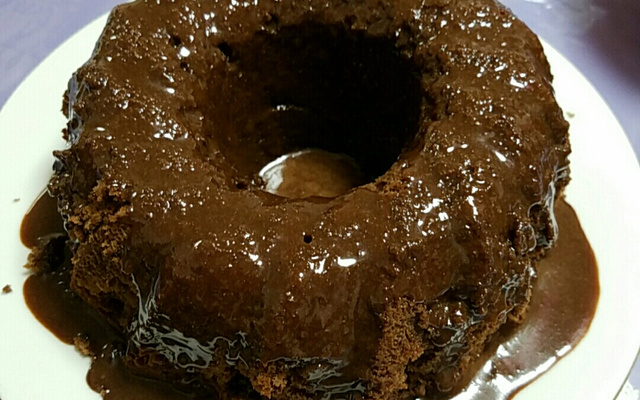 Cobertura de chocolate crocante para bolo