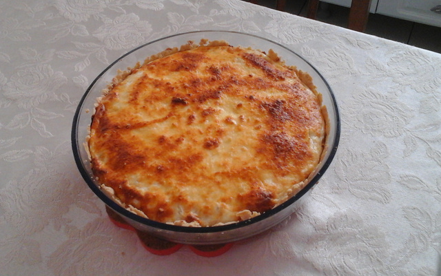 Quiche de queijo com cebolas