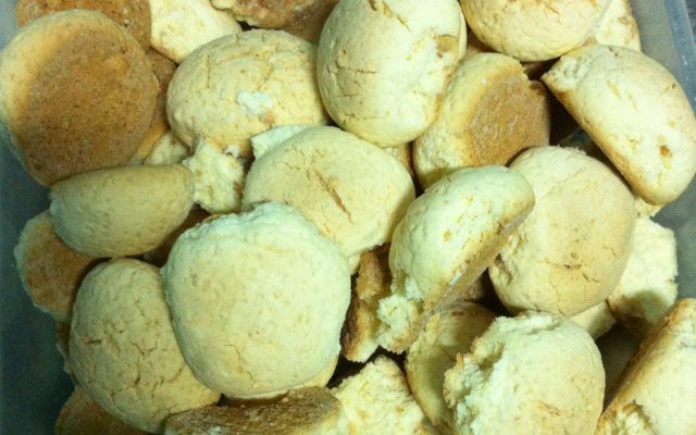 Sequilho de maisena com amendoim