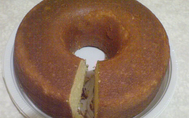 Bolo de queijo e creme de leite