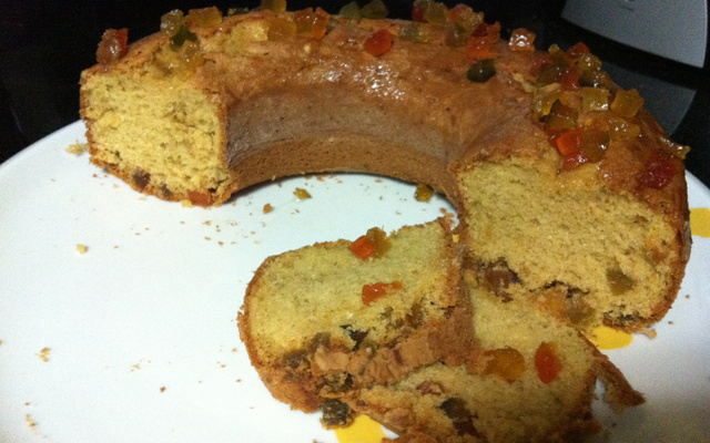 Bolo de fruta cristalizada