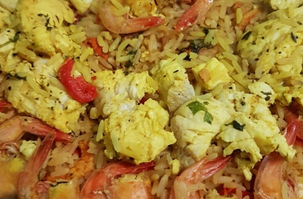 Paella de frutos do mar