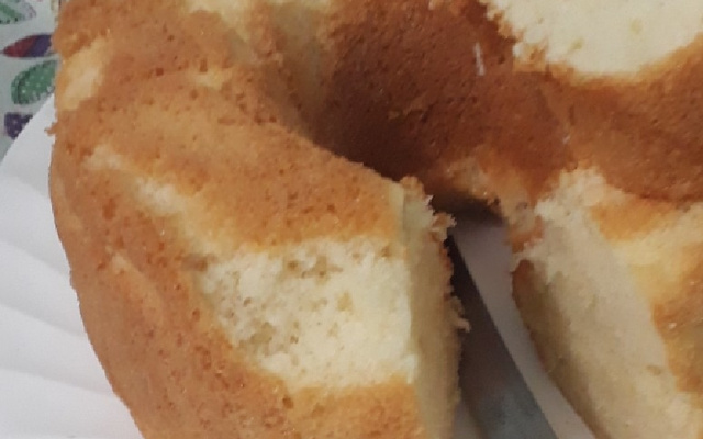 Bolo de leite de coco de liquidificador