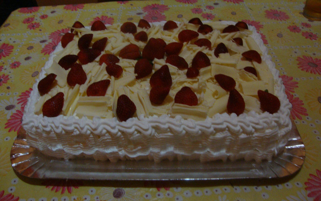 Bolo mousse de morango