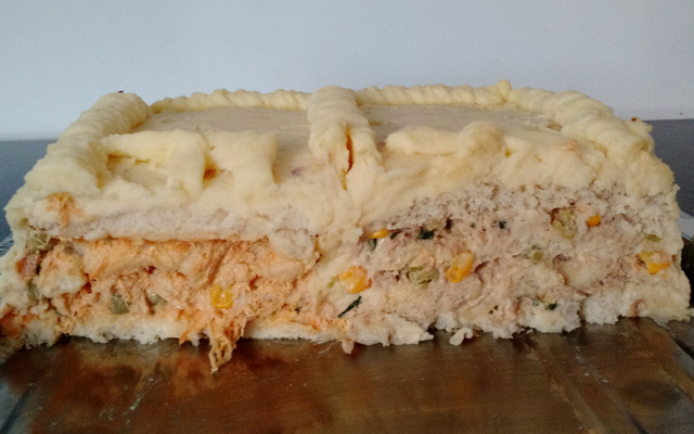 Torta salgada fria de dois recheios da Lu