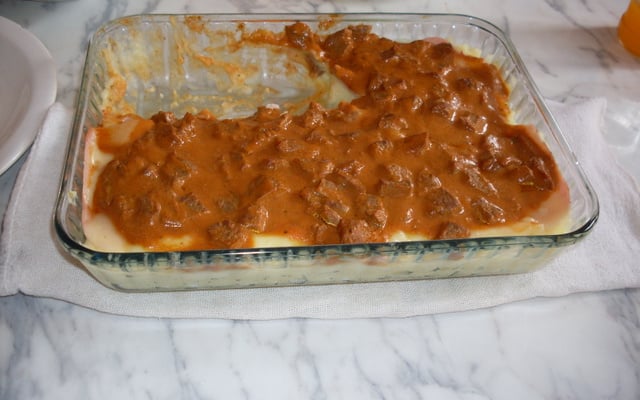 Purê de batatas com estrogonofe