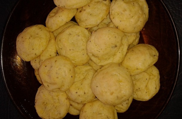 Bolinhos de batata com queijo
