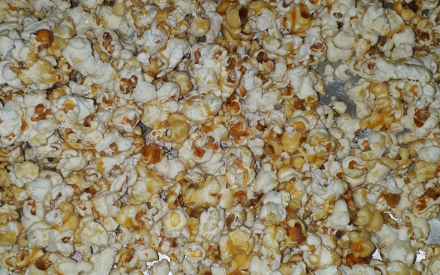 Pipoca doce caramelizada