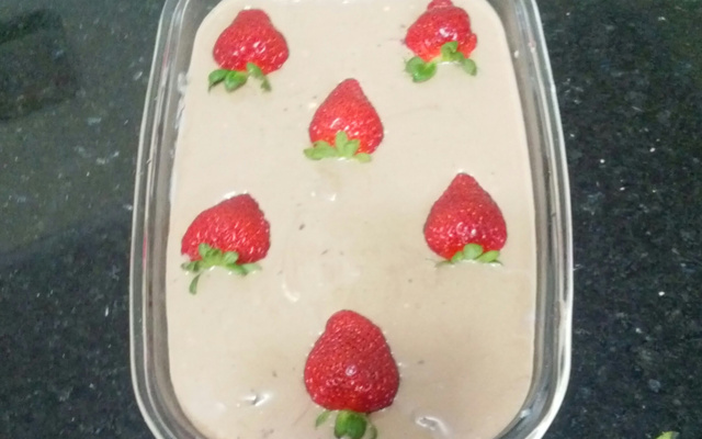 Doce de morango com chocolate