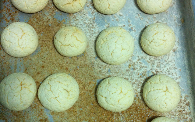 Sequilho de maisena com amendoim