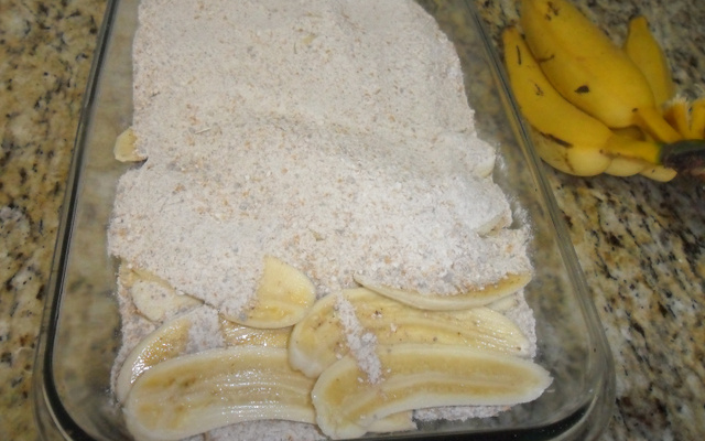 Torta seca integral de banana