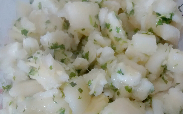 Salada de mandioca em conserva