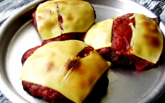 Hambúrguer à Parmegiana