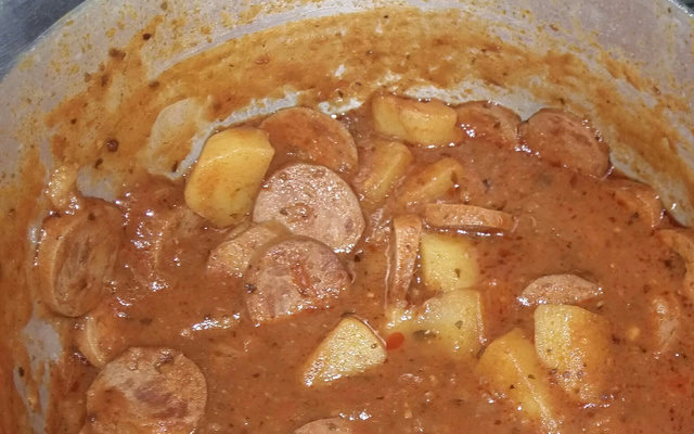 Linguiça calabresa com batata