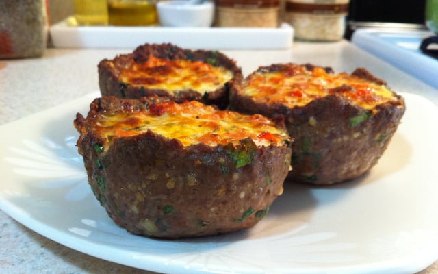 Cestinhas de carne com recheio de legumes