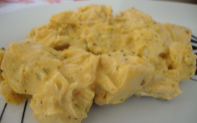 Estrogonofe de frango com requeijão