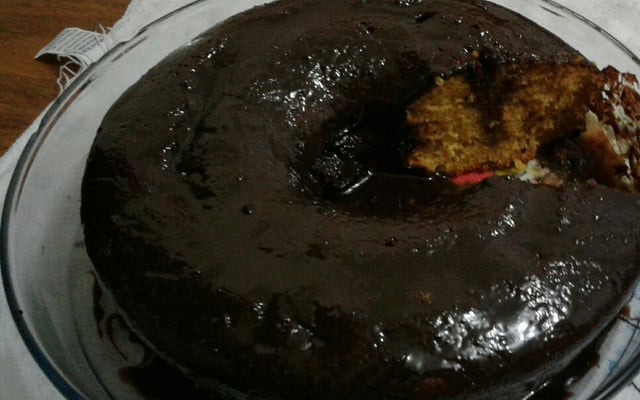 Bolo de cenoura cremoso