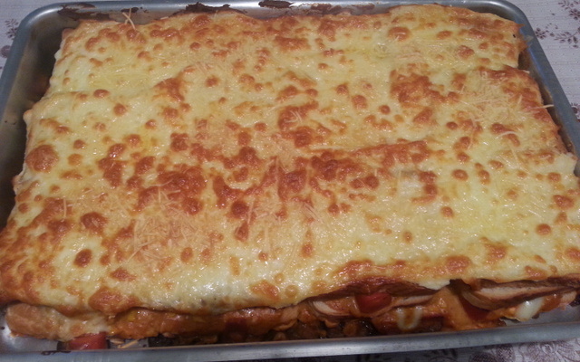 Cachorro quente de forno gratinado