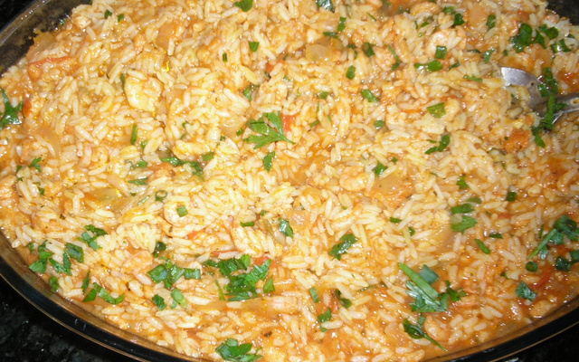 Risoto de camarão e curry