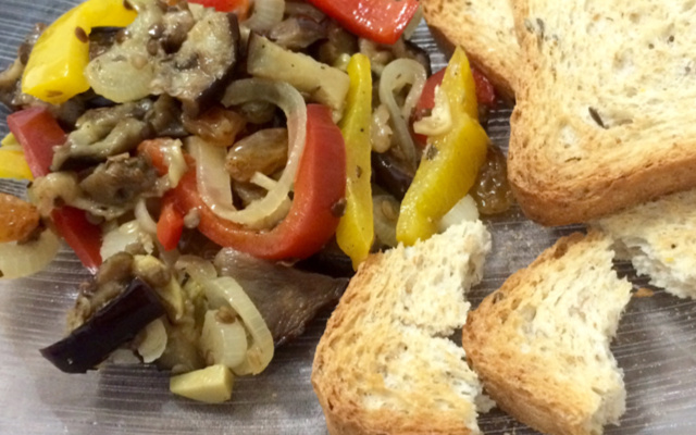 Antepasto de berinjela assada