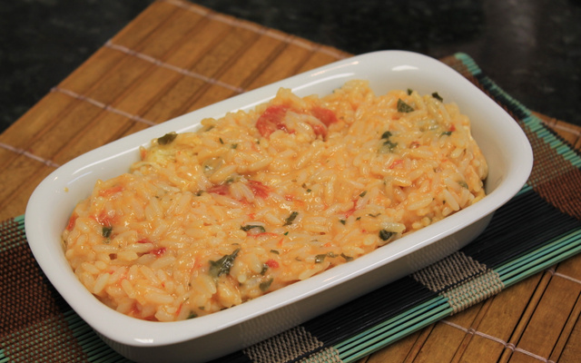 Risoto de tomate seco com rúcula fresquinha