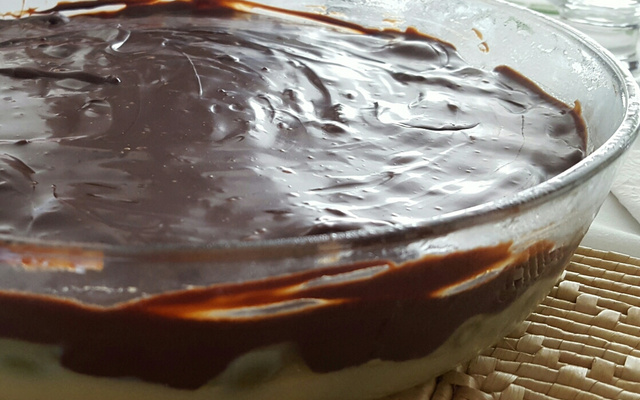 Uvas com ganache de chocolate e branquinho