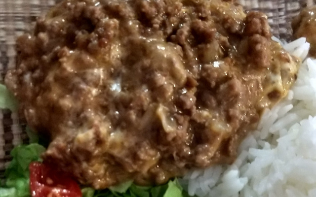 Carne moída com requeijão