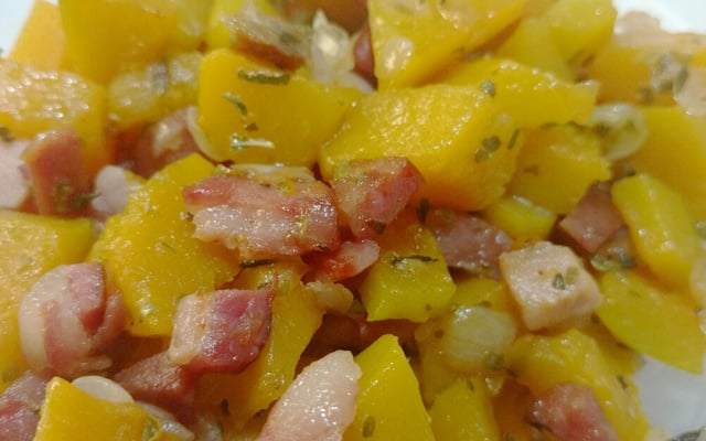 Abóbora refogada com bacon