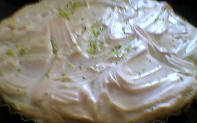 Torta de limão com merengue