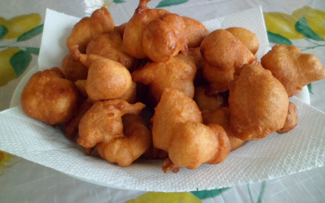 Bolinho de chuva com adoçante forno e fogão