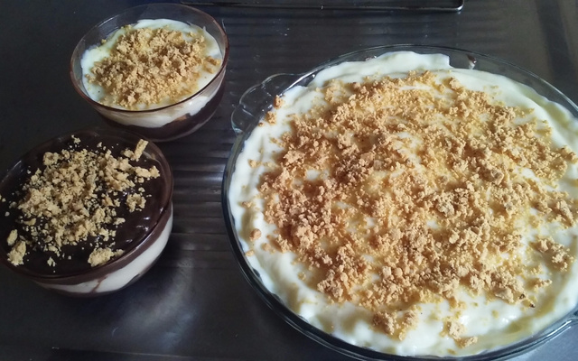 Pavê de chocolate e creme prático