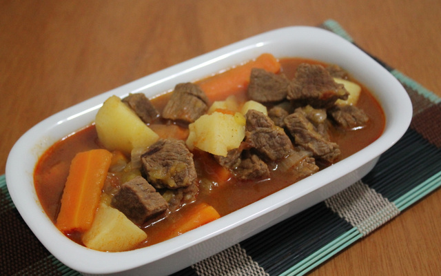 Picadinho de carne com legumes fácil