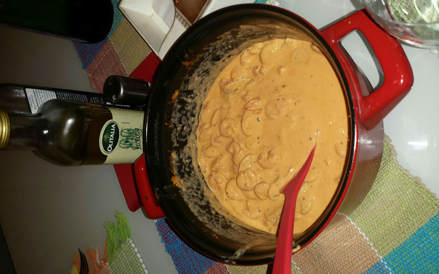 Estrogonofe de camarão