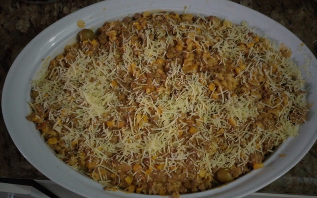 Macarronada com estrogonofe de carne moída