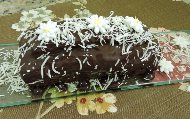 Bolo de coco com marshmallow e brigadeiro de limão da ABIMA