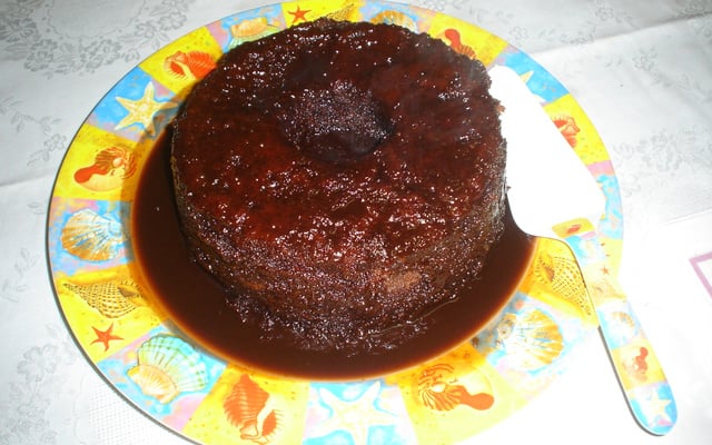 Bolo com calda quente