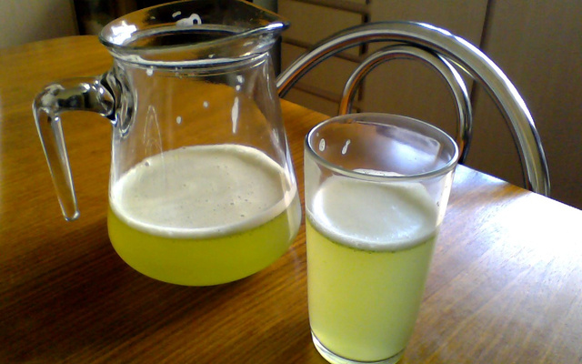 Suco de limão com hortelã super refrescante