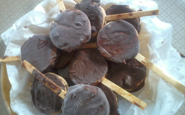 Pirulitão de bolacha