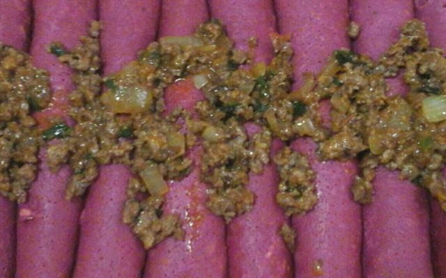 Panqueca com massa de beterraba