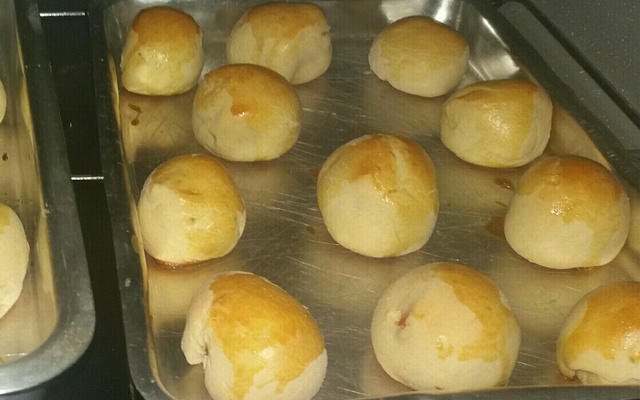 Enroladinho de salsicha assado crocante