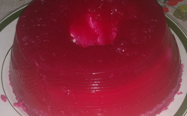 Gelatina recheada da Josilane 