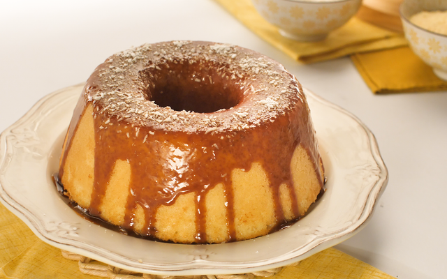 Bolo de arroz cru delicioso