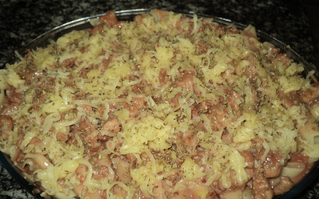 Filé de peito de frango ao molho rosé com vinho tinto