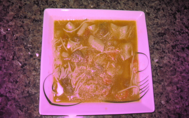Sopa de carne à moda da vovó