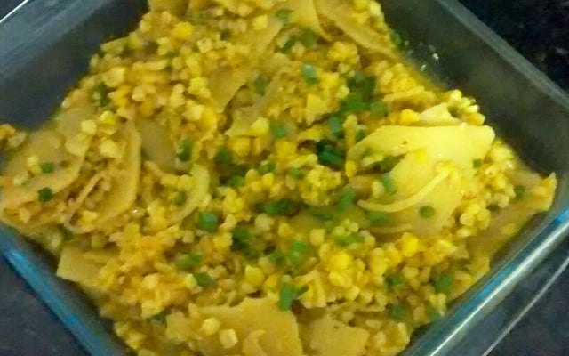 Guariroba com milho verde