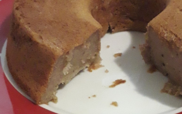 Bolo cremoso de banana sem lactose