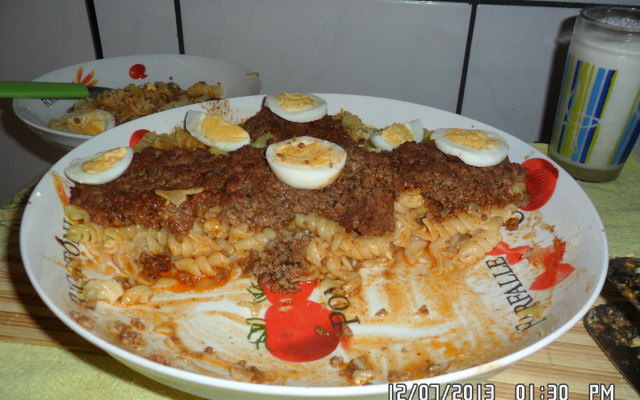 Macarrão com carne moída ao forno