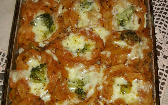 Ninhos recheado ao forno